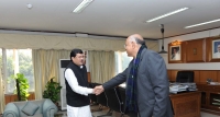 Receiving Mr. Mukul Wasnik, Cabinet Minister for Social Welfare, Government of India